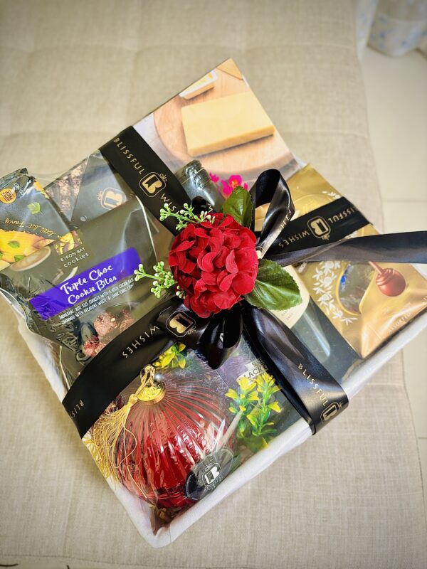 Engagement or Wedding Hamper - Image 2
