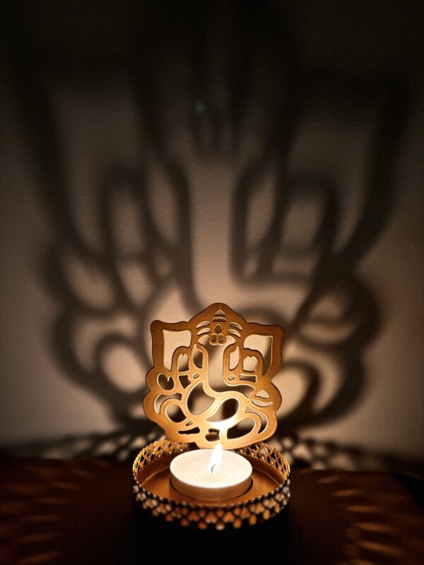 Divine Glow Gift Box with Tealights & Aarti Book - Image 4